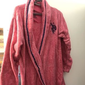 Pink bathrobe size L